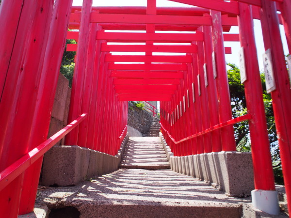 赤い鳥居
