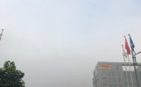 党大会ブルーならず、北京の空は大気汚染により灰色に染まった。北京の微博ユーザが撮影（Weibo）