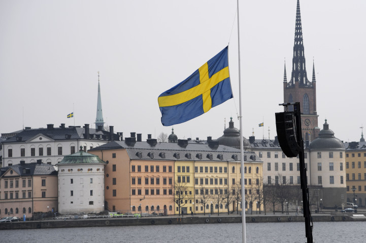写真はスウェーデン国旗 （JOHN MACDOUGALL/AFP/Getty Images）