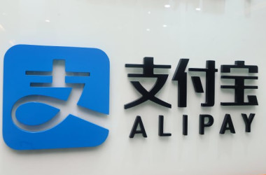 ロシア下院では11月上旬、中国電子決済企業のアリペイとウィーチャットペイの利用を禁止する新法案が起草された(宋碧龍/大紀元)