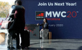 2月28日、スペインのバルセロナで開催された電子機器展示会・携帯世界会議（MWC）の会場（PAU BARRENA/AFP/Getty Images）