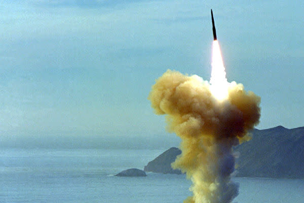 写真はアメリカ空軍の大陸間弾道ミサイル（ICBM）LGM-30 ミニットマン （Minuteman） 。（U.S. Air Force photo）