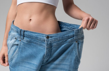 3年間のダイエットで奇跡の変貌を遂げる 肥満体質340kgの女性