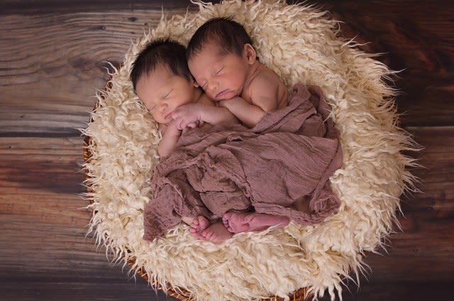 最も人気のある 双子 可愛い赤ちゃん画像 クリスマスイラスト