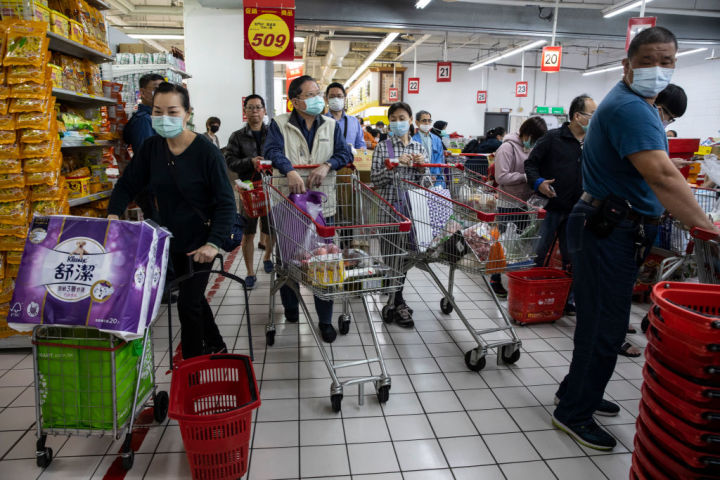 台米、防疫パートナーシップ共同声明を発表した。台北のスーパーマーケットの模様（GettyImages）