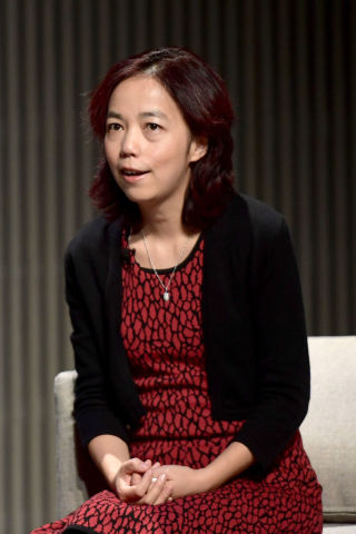 顔認証システム開発の中国AI学者・李飛飛氏が、ツイッターの独立取締役に就任した。写真は2018年10月、カリフォルニア州で開かれた米技術系誌「Wired」主催の講演会に参加した李氏（GettyImages）