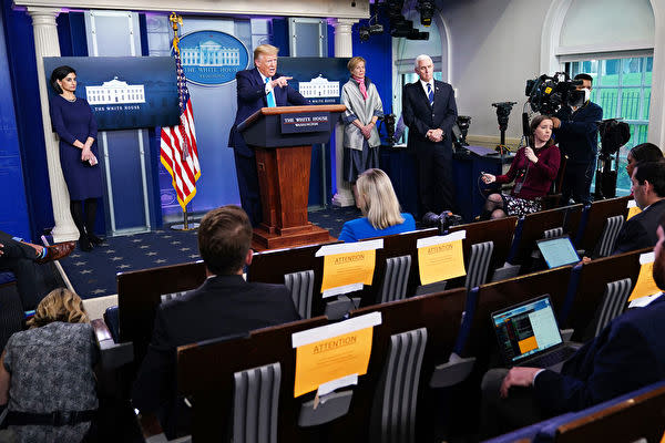 2020年4月7日、ホワイトハウスで記者会見に出席したトランプ米大統領（MANDEL NGAN/AFP via Getty Images）