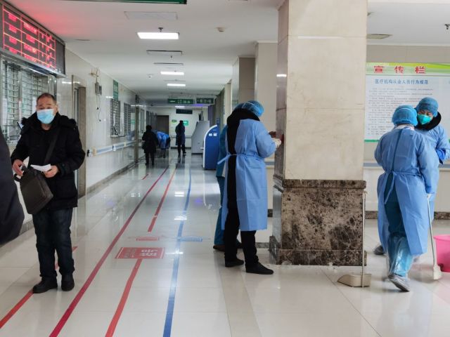 2020年2月、武漢市内の病院で撮影、参考写真（GettyImages）