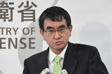 河野太郎防衛相(Photo by STR / JIJI PRESS / AFP) / Japan OUT