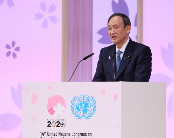 オープニングセレモニーでスピーチをする菅総理大臣(首相官邸公式ツイッターより)