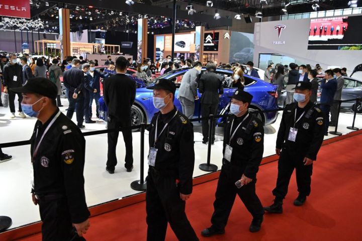 4月、第19回上海国際自動車工業展覧会（上海モーターショー2021）が上海で開かれた（HECTOR RETAMAL/AFP via Getty Images）