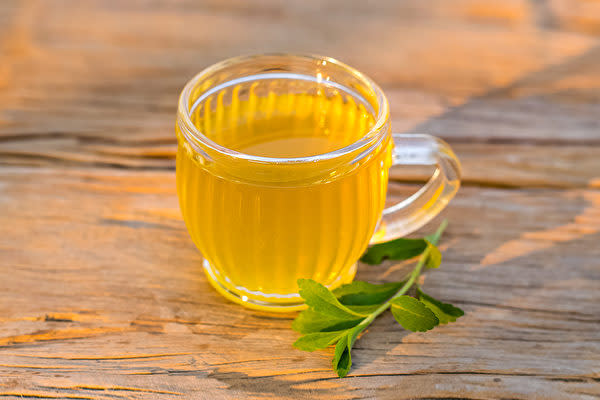 人は40代以降になると、新陳代謝力が衰えて、ダイエットしにくい体になります。(Shutterstock)