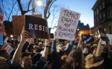 2017年2月23日 ニューヨーク。トランスジェンダーの人々の権利を主張する集会 （Kena Betancur/AFP via Getty Images）