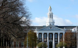 マサチューセッツ州ケンブリッジにあるハーバード大学のキャンパス。2020年4月22日撮影（Maddie Meyer/Getty Images）