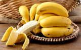 バナナやホウレンソウなど、日常よく食べる野菜にもカリウムは含まれています。（Shutterstock）