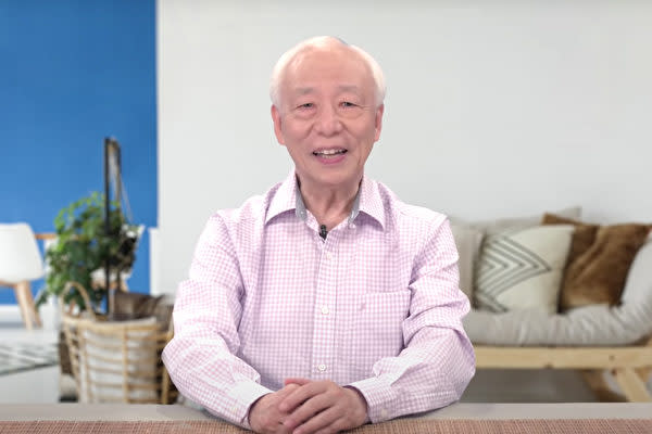 台北上海同徳堂の漢方医師・胡乃文氏。その明るい人柄と、分かりやすい講演で、多くの人に親しまれています。(胡乃文開講)