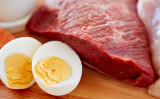 タンパク質の欠乏は、免疫力の低下、筋力の低下などを招くことがあります。（Shutterstock）