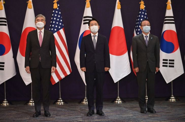 日米韓3カ国の北朝鮮担当高官の協議が21日、ソウルで行われた(Photo by JUNG YEON-JE/POOL/AFP via Getty Images)