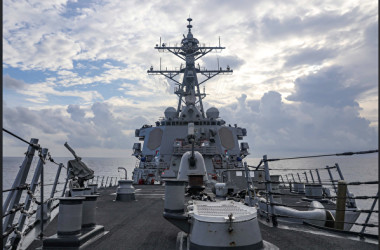 米海軍、南シナ海で「航行の自由作戦」「中国はわれわれを阻止できない」