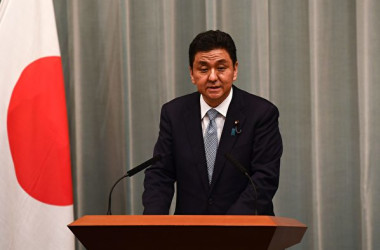 岸信夫防衛大臣(CHARLY TRIBALLEAU/AFP via Getty Images)