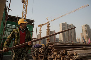 中国国内の経済学者は7月経済指標について「景気後退に入った」との見方を示した（NICOLAS ASFOURI/AFP）