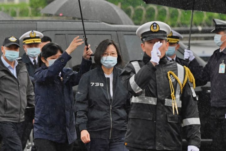 台湾北部の海軍基地を視察する蔡英文総統 （Photo by SAM YEH/AFP via Getty Images）