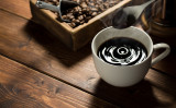コーヒーは、世界中で人気のある飲み物です（HiroS_photo / PIXTA）