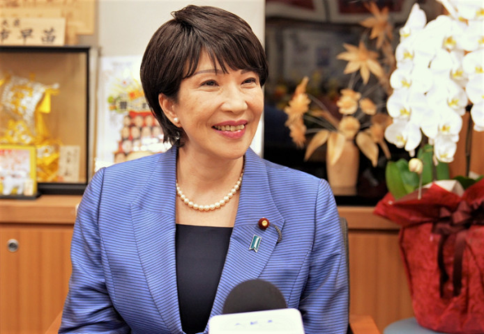 インタビューに答える高市早苗前総務相（清雲/大紀元）
