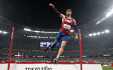 男子走り高跳びT63（運動機能・義足）決勝で金メダルを獲得したサム・グルー（Sam Grewe）選手。（Photo by Alex Pantling/Getty Images）