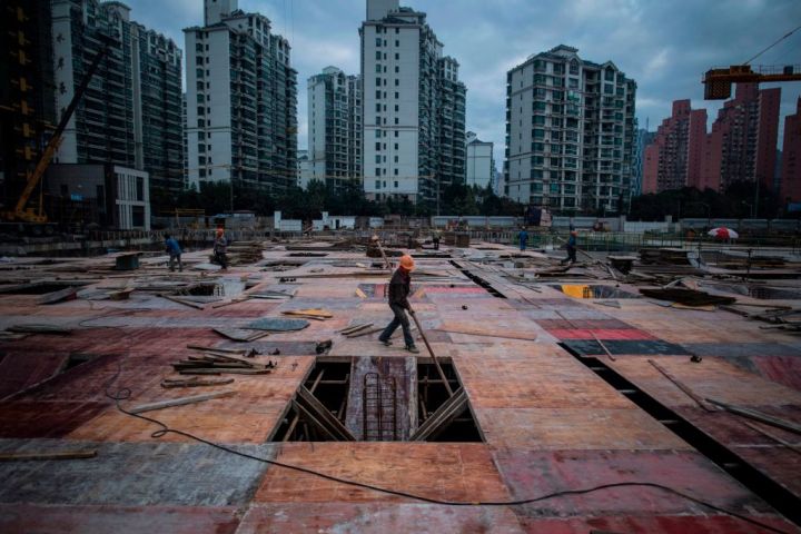 統計によると、今年度に入ってから、中国不動産会社の274軒が倒産した。（Photo by JOHANNES EISELE/AFP via Getty Images）