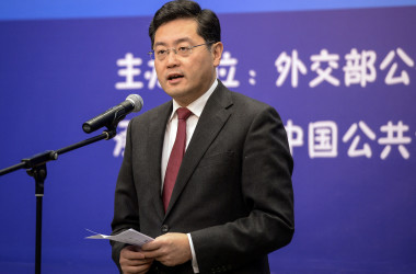 写真は、中国の新たな駐米大使に起用された前外務次官の秦剛氏(2013年撮影)