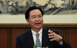2019年11月22日、台北市での記者会見で話す台湾の呉釗燮外交部長 （Sam Yeh/AFP via Getty Images）