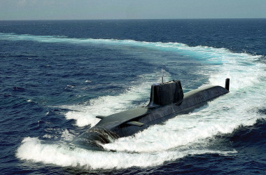 航行中の英国海軍アスチュート級原子力潜水艦。参考写真(Photo by BAE Systems via Getty Images)