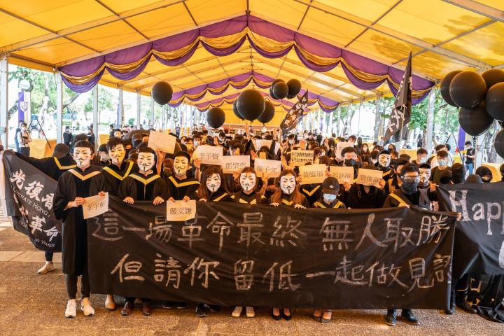 香港中文大学で学生が開催した2019年の抗議活動の記念イベント （Photo by Anthony Kwan/Getty Images）