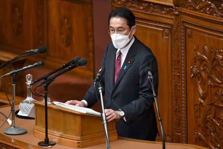 岸田文雄首相は12月6日、臨時国会で所信表明演説を行った （Photo by KAZUHIRO NOGI/AFP via Getty Images）