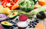 ポリフェノールは若さを保つ栄養素。色彩ゆたかな各種の野菜に含まれています。（Shutterstock）