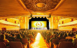 2022年1月8日午後、神韻芸術団がサンフランシスコ・オペラで公演を行った（周容/大紀元）