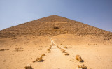 ダハシュールはピラミッドの発祥地と言われ、今日良く見られるピラミッドが最初に出現したのは、第3王朝のファラオ・フニの時期です（Shutterstock）