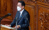 1月17日、通常国会の冒頭で施政方針演説を行う岸田首相（Photo by PHILIP FONG/AFP via Getty Images）
