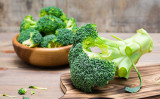 ブロッコリーは「野菜のなかの優等生」です。では、どのように食べたらその長所を最大限に引き出せるでしょうか？（Shutterstock）