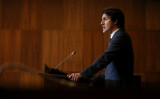カナダのトルドー首相は緊急事態法の適用を解除したと発表した。（Photo by DAVE CHAN/AFP via Getty Images）