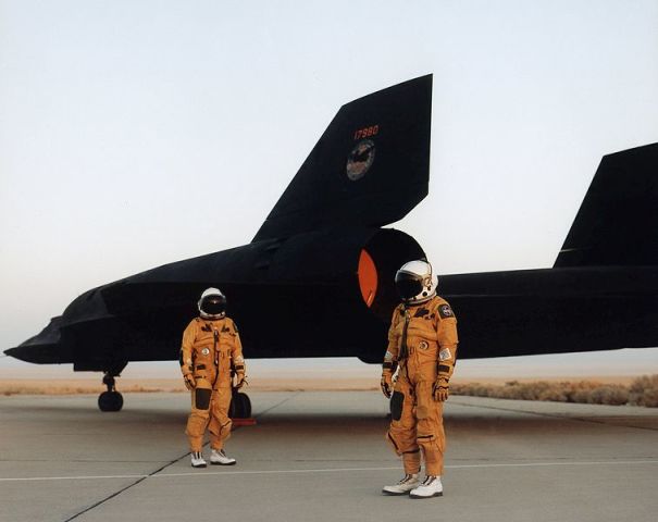 米国は警戒を強め、米軍にブラックバード後継機の開発を続けるよう促しました。（NASA）