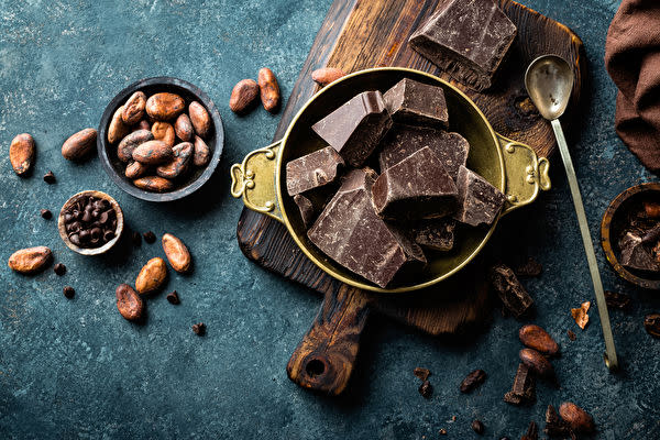 毎週チョコレートを食べると心不全や心房細動のリスクが低下するとの研究結果があります （Shutterstock）